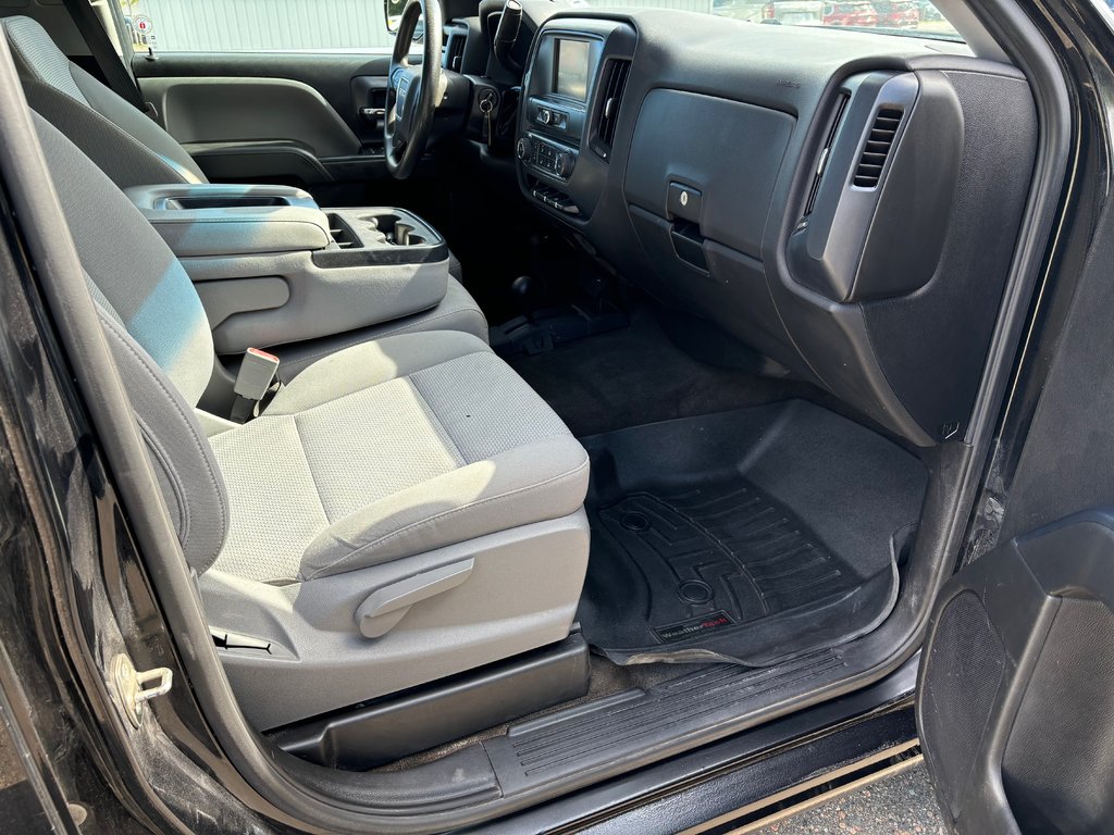 2018  Sierra 1500 Elevation | Cam | USB | 20s | Bluetooth | Keyless in Saint John, New Brunswick - 14 - w1024h768px