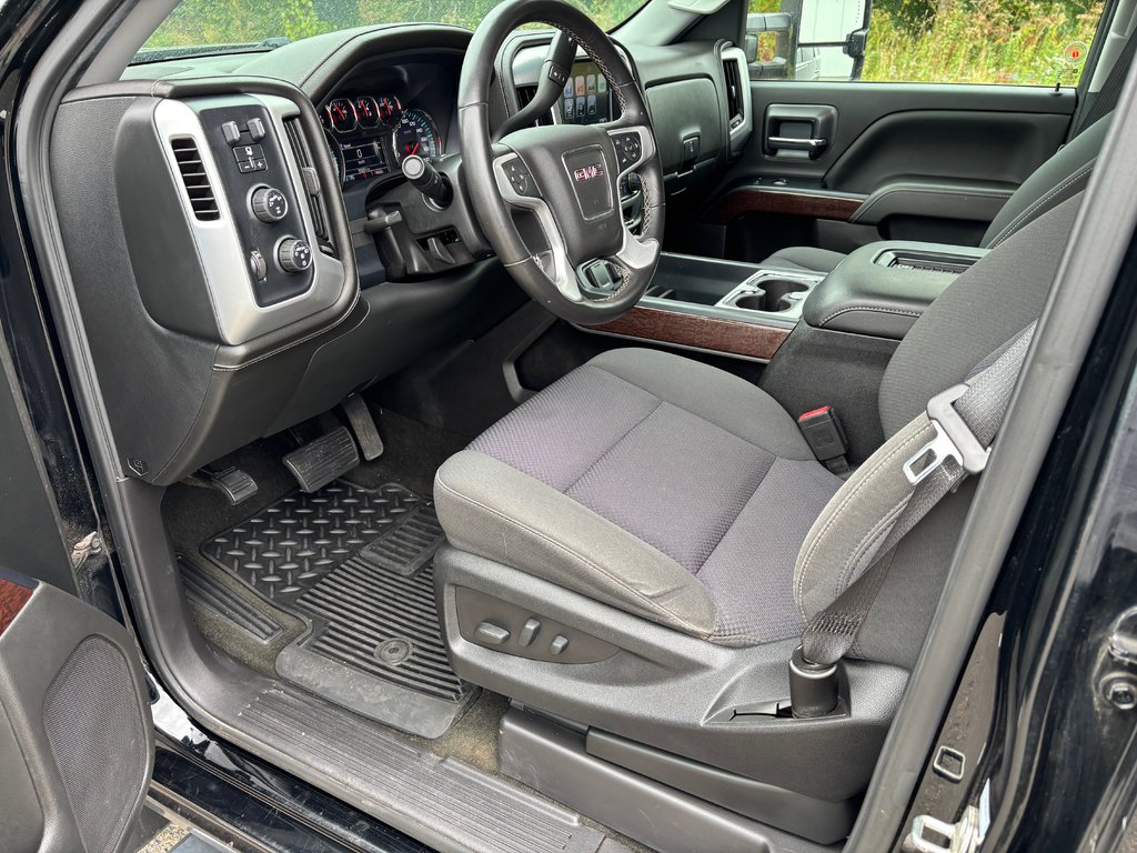 2018  Sierra 1500 SLE | Cam | USB | HtdSeats | Bluetooth | Keyless in Saint John, New Brunswick - 10 - w1024h768px