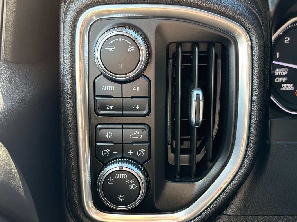 2019  Sierra 1500 Elevation | Cam | USB | XM | HtdSeats | OffRoadPkg in Saint John, New Brunswick - 17 - w1024h768px