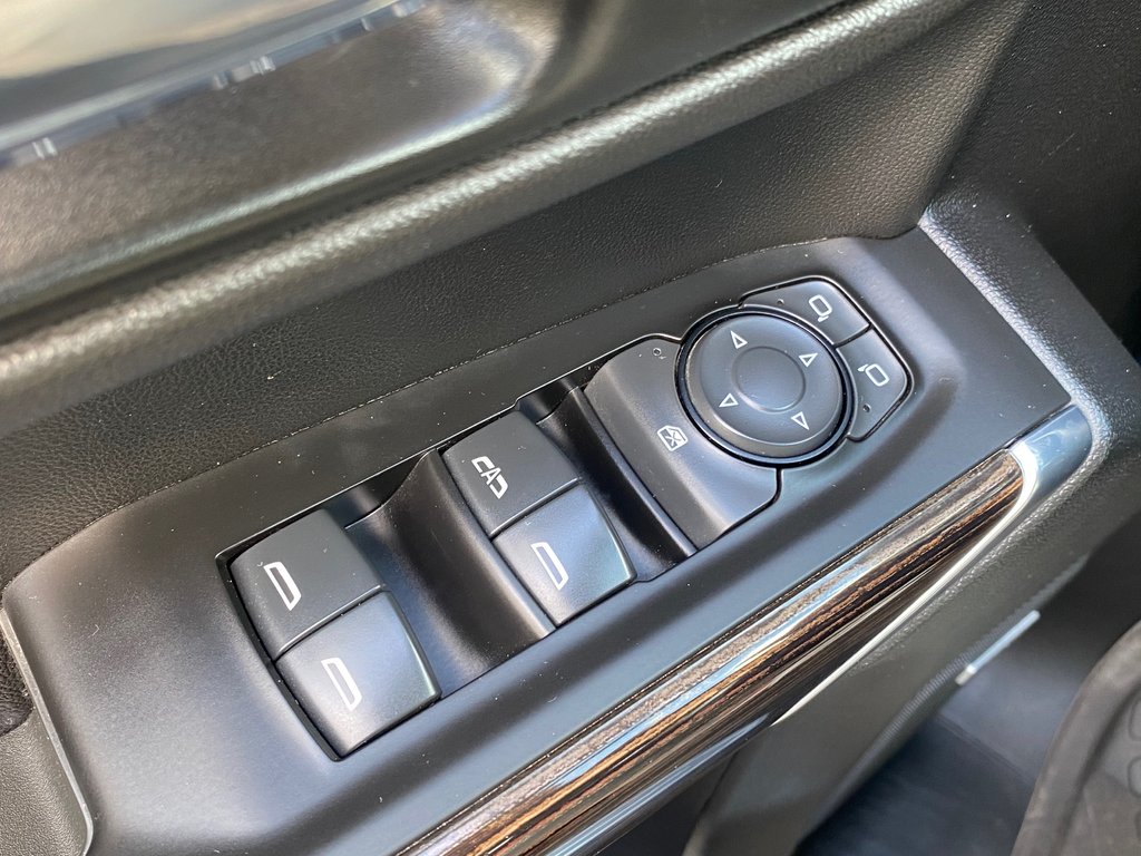 2020 GMC Sierra 1500 ELEVATION | Cam | USB | HtdSeat | Cruise | Keyless in Saint John, New Brunswick - 13 - w1024h768px