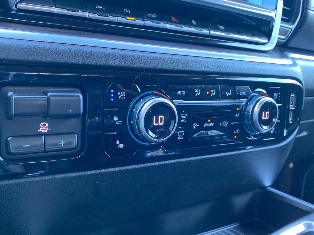 2022 GMC Sierra 1500 SLT | HDCam | USB | HtdWheel | Warranty to 2027 in Saint John, New Brunswick - 25 - w1024h768px