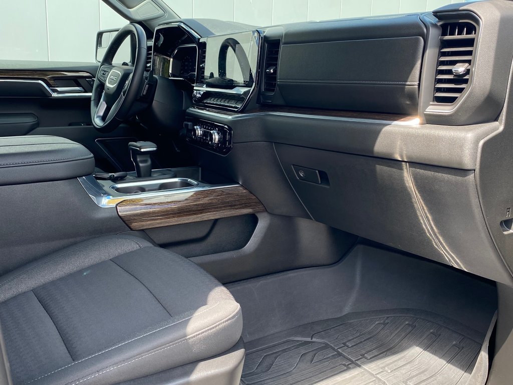 GMC Sierra 1500 Elevation | Cam | USB | HtdWheel | Warranty to2028 2023 à Saint John, Nouveau-Brunswick - 30 - w1024h768px