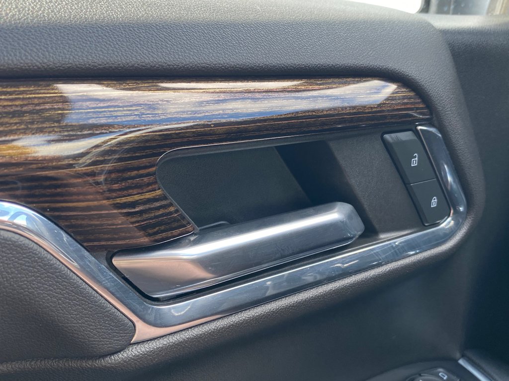 GMC Sierra 1500 Elevation | Cam | USB | HtdWheel | Warranty to2028 2023 à Saint John, Nouveau-Brunswick - 14 - w1024h768px