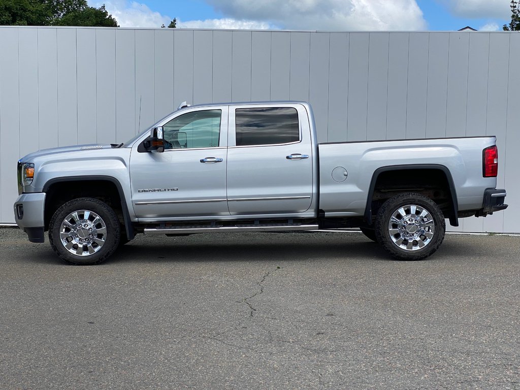GMC Sierra 2500HD DENALI | Diesel | SunRoof | Cam | HtdWheel 2019 à Saint John, Nouveau-Brunswick - 4 - w1024h768px