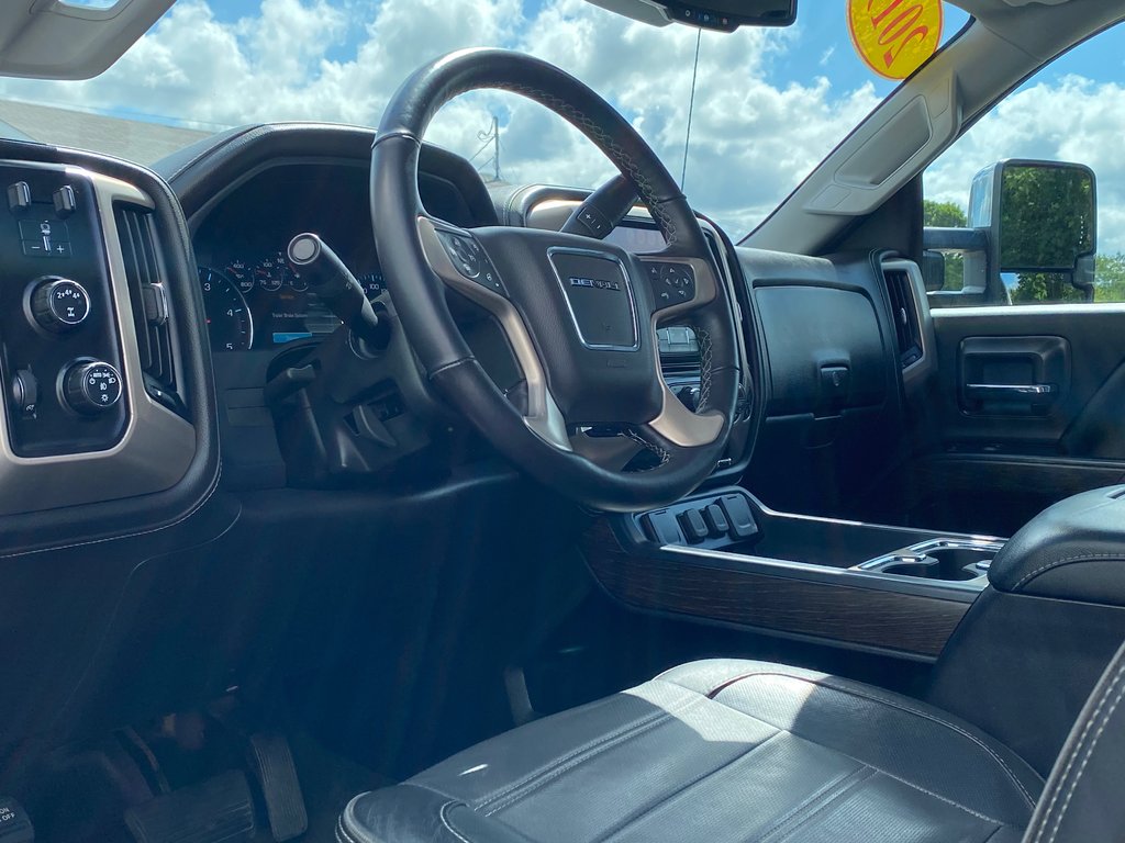 GMC Sierra 2500HD DENALI | Diesel | SunRoof | Cam | HtdWheel 2019 à Saint John, Nouveau-Brunswick - 11 - w1024h768px