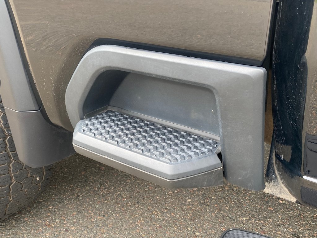 2024 GMC Sierra 2500HD SLE | Diesel | Cam | HtdSeats | Warranty to 2029 in Saint John, New Brunswick - 43 - w1024h768px