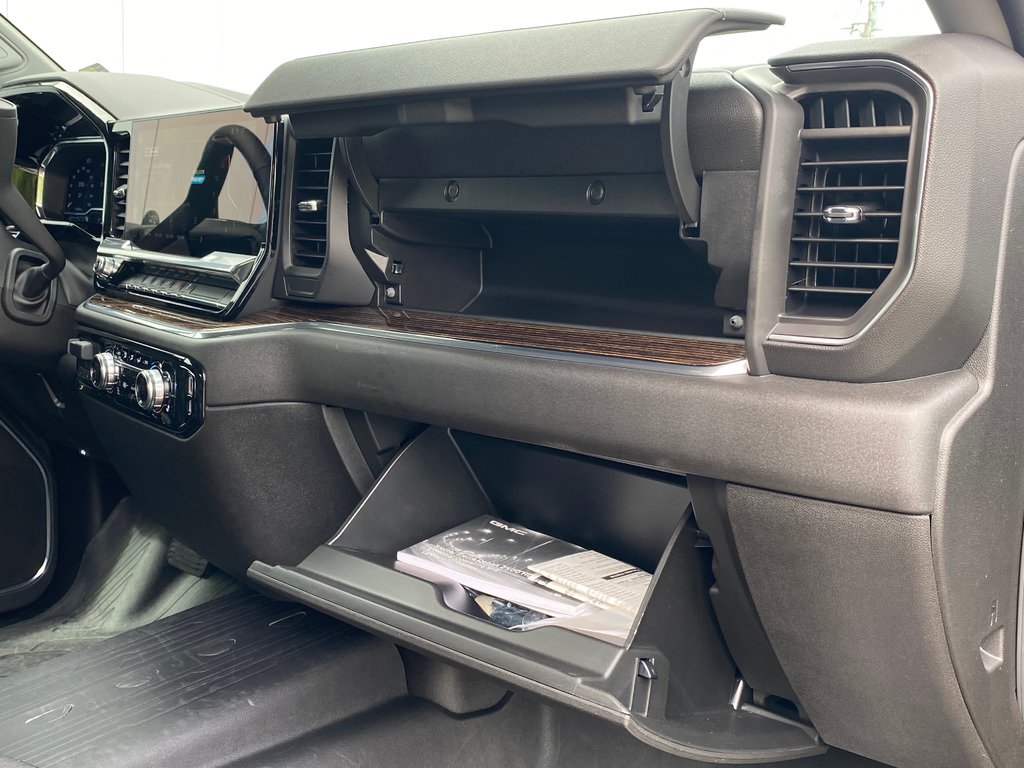 2024 GMC Sierra 2500HD SLE | Diesel | Cam | HtdSeats | Warranty to 2029 in Saint John, New Brunswick - 30 - w1024h768px