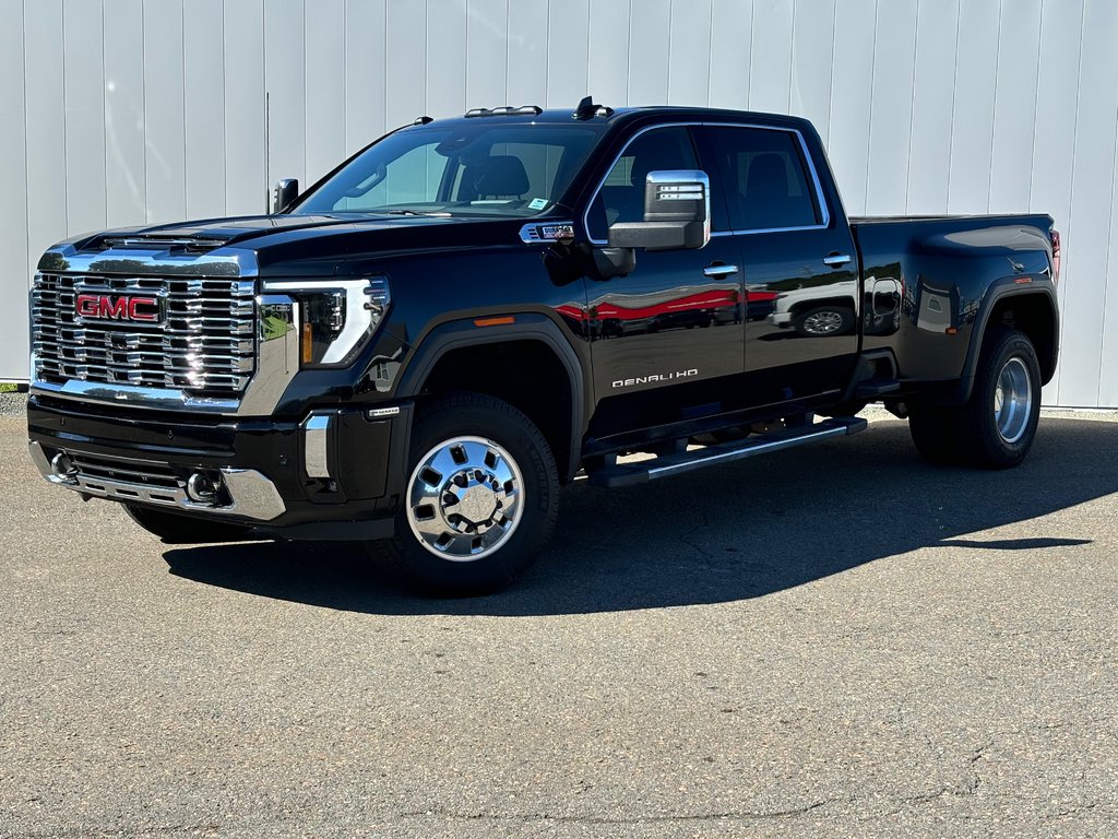 Sierra 3500HD Denali | DIESEL | Dually | Lthr | Warranty to 2028 2024 à Saint John, Nouveau-Brunswick - 3 - w1024h768px