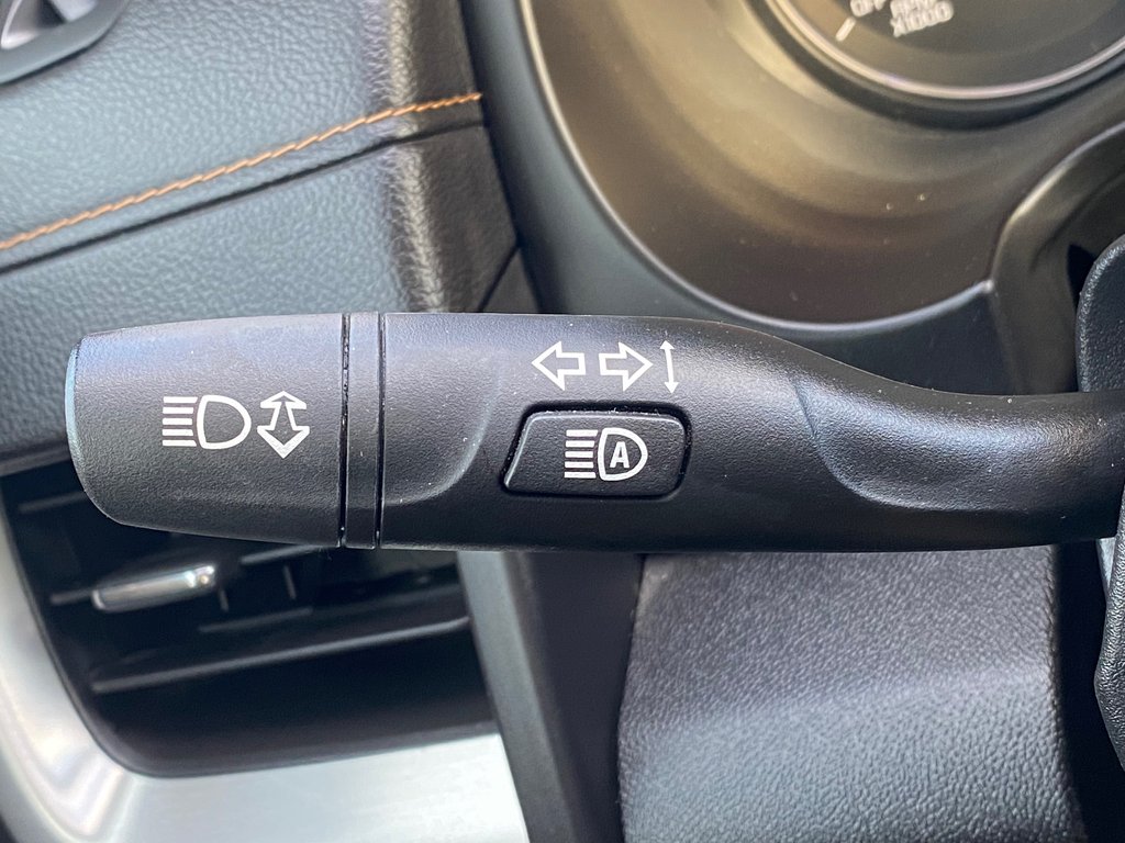 2020 GMC Terrain SLE | SunRoof | AWD | Cam | USB | Warranty to 2024 in Saint John, New Brunswick - 18 - w1024h768px