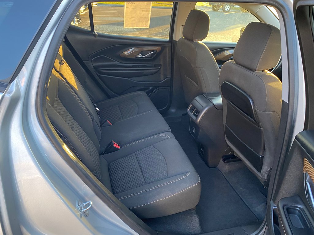 2020 GMC Terrain SLE | SunRoof | AWD | Cam | USB | Warranty to 2024 in Saint John, New Brunswick - 12 - w1024h768px