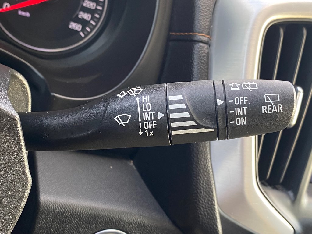 2020 GMC Terrain SLE | SunRoof | AWD | Cam | USB | Warranty to 2024 in Saint John, New Brunswick - 22 - w1024h768px