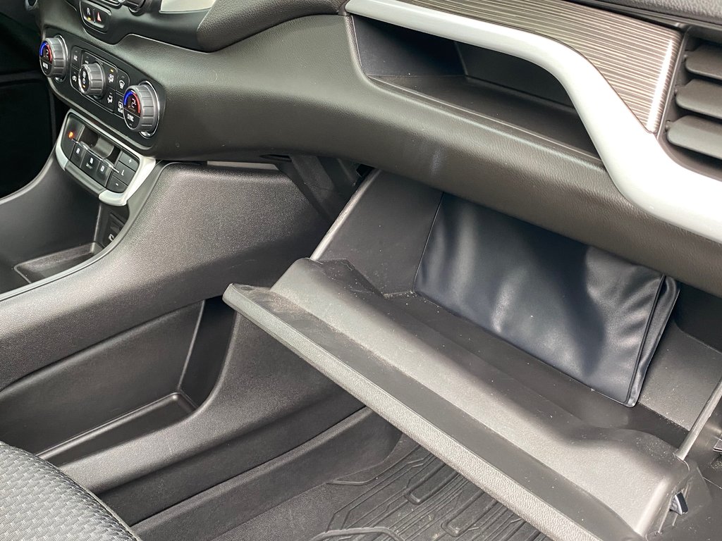 2022 GMC Terrain in Antigonish, Nova Scotia - 33 - w1024h768px