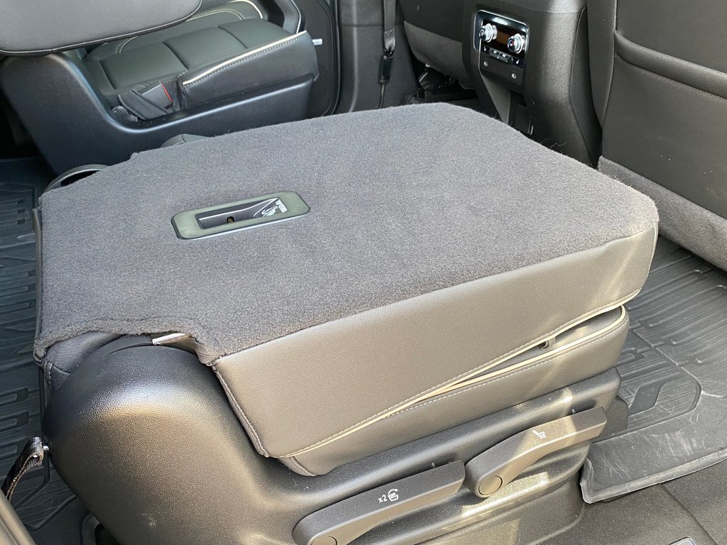 2024 GMC Yukon XL SLT | Leather | Roof | 360°Cam | Warranty to 2029 in Saint John, New Brunswick - 37 - w1024h768px
