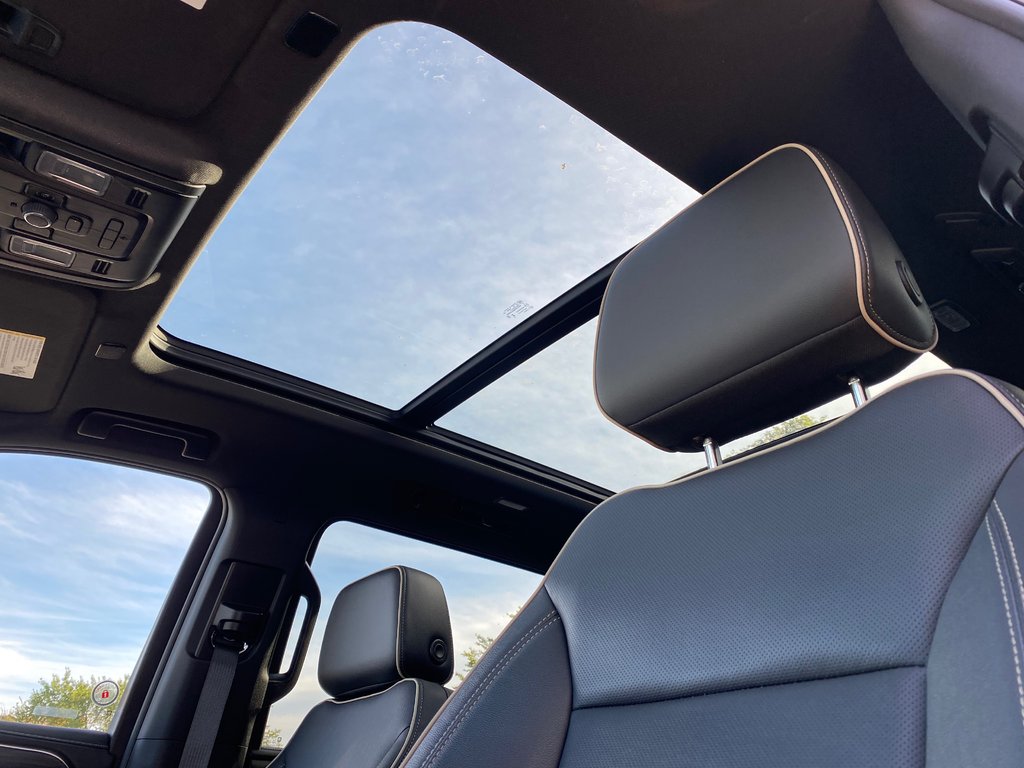 2024 GMC Yukon XL SLT | Leather | Roof | 360°Cam | Warranty to 2029 in Saint John, New Brunswick - 28 - w1024h768px
