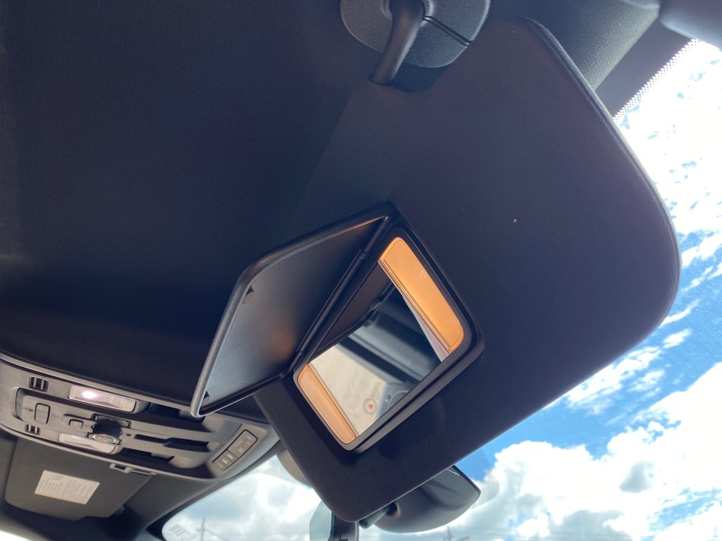 2023 GMC Yukon DENALI ULTIMATE | SunRoof | Cam | Warranty to 2028 in Saint John, New Brunswick - 35 - w1024h768px
