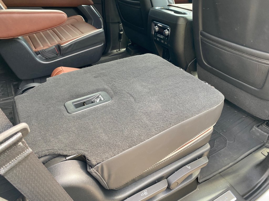 2023 GMC Yukon DENALI ULTIMATE | SunRoof | Cam | Warranty to 2028 in Saint John, New Brunswick - 41 - w1024h768px