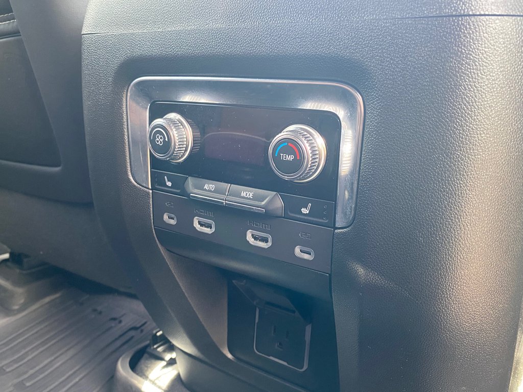2023 GMC Yukon DENALI ULTIMATE | SunRoof | Cam | Warranty to 2028 in Saint John, New Brunswick - 37 - w1024h768px