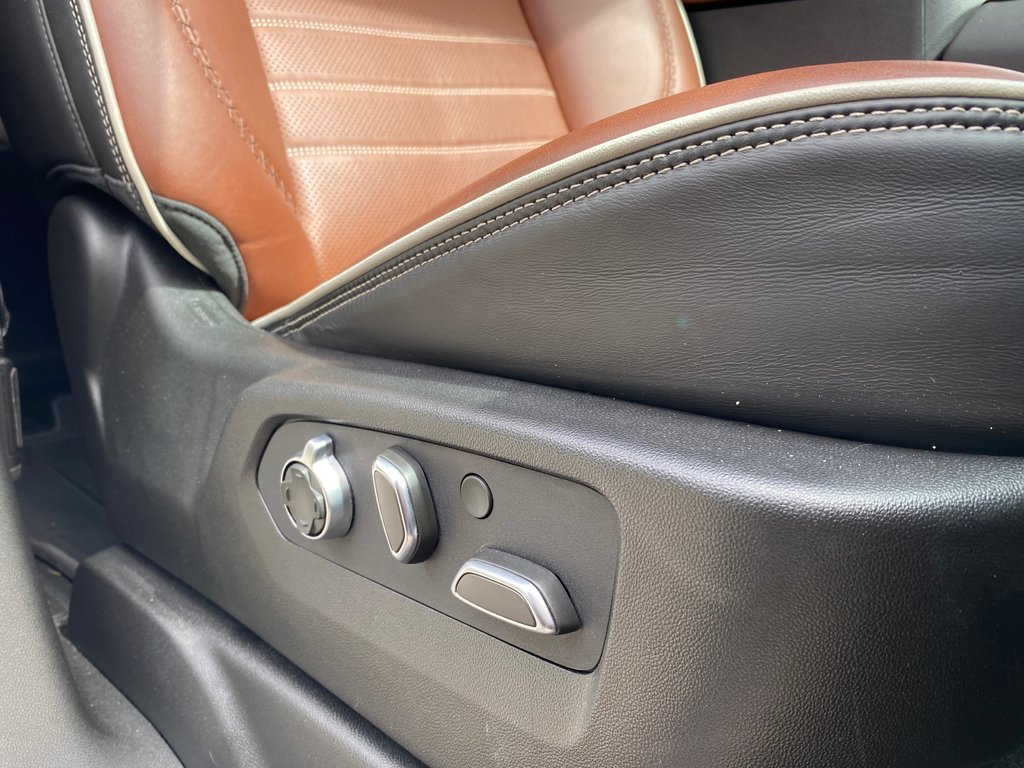 2023 GMC Yukon DENALI ULTIMATE | SunRoof | Cam | Warranty to 2028 in Saint John, New Brunswick - 33 - w1024h768px
