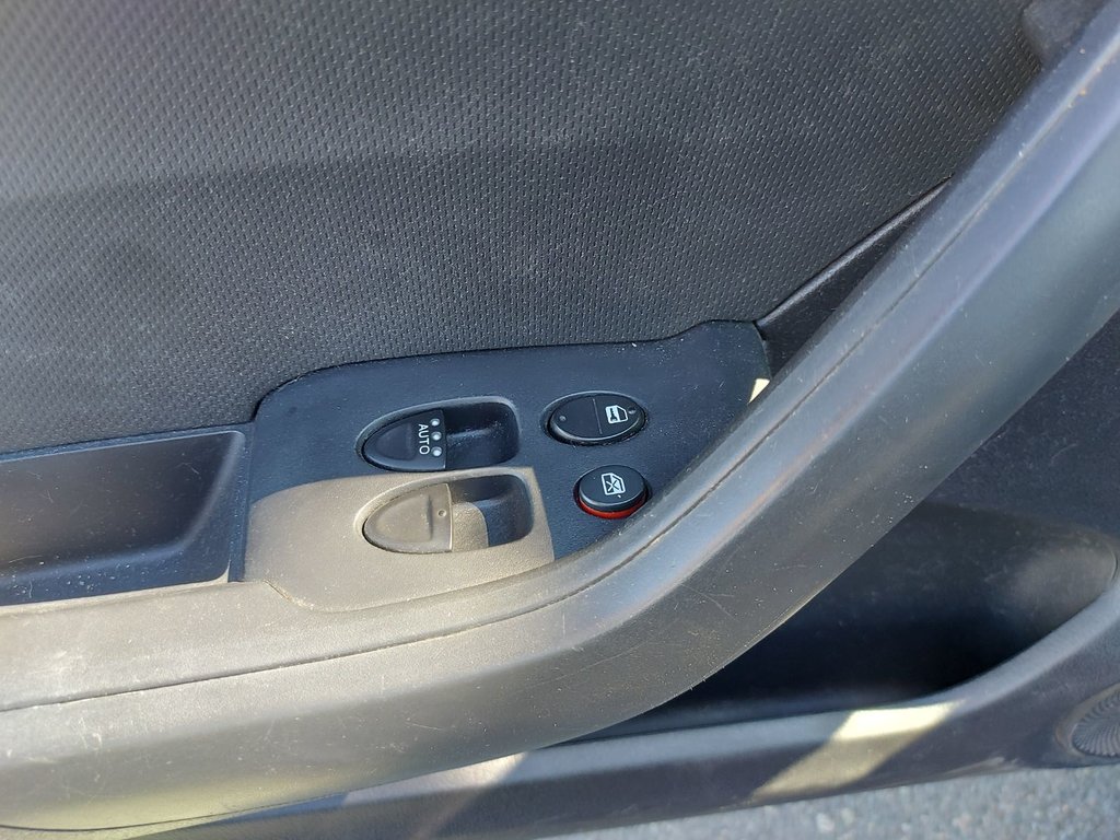 2009 Honda Civic Cpe LX | Sunroof | USB | CD | Tilt | Aux in Saint John, New Brunswick - 38 - w1024h768px
