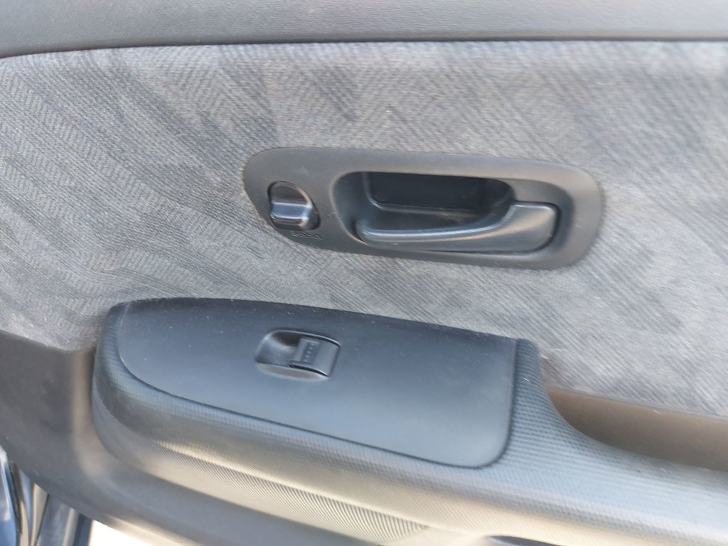 2004 Honda CR-V in Antigonish, Nova Scotia - 54 - w1024h768px