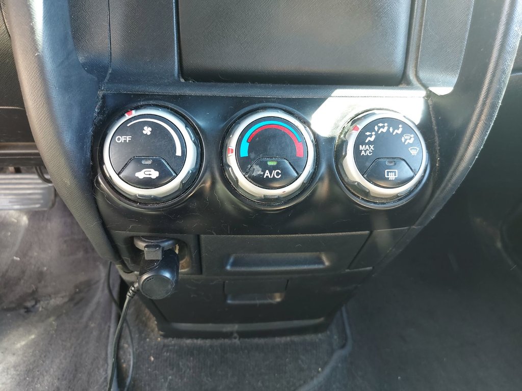 2004 Honda CR-V in Antigonish, Nova Scotia - 20 - w1024h768px