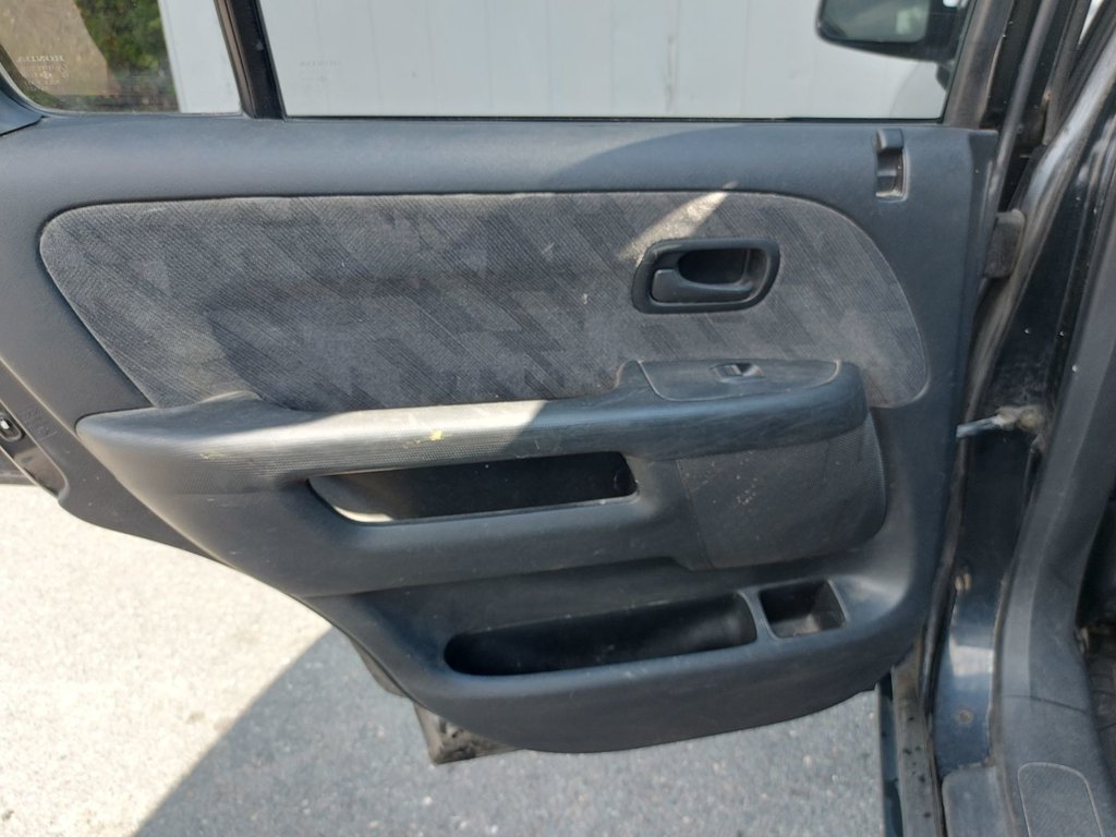 2004 Honda CR-V in Antigonish, Nova Scotia - 44 - w1024h768px