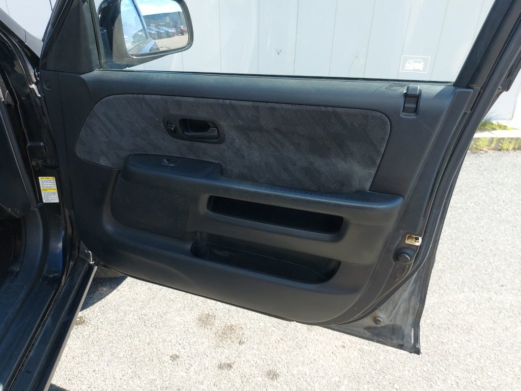 2004 Honda CR-V in Antigonish, Nova Scotia - 55 - w1024h768px