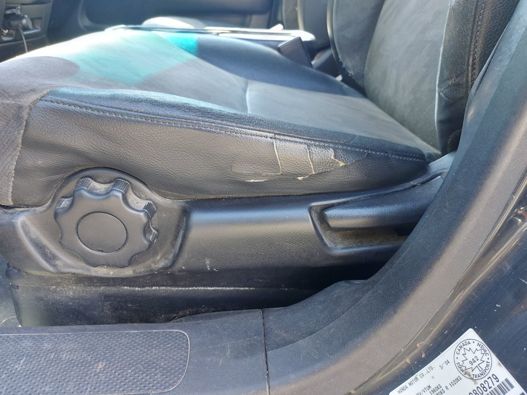 2004 Honda CR-V in Antigonish, Nova Scotia - 38 - w1024h768px