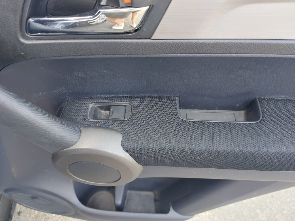 2010 Honda CR-V in Antigonish, Nova Scotia - 51 - w1024h768px