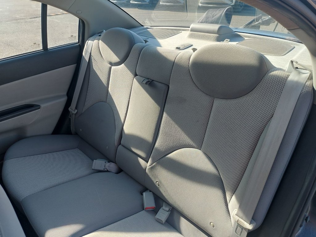 2010 Hyundai Accent in Antigonish, Nova Scotia - 38 - w1024h768px