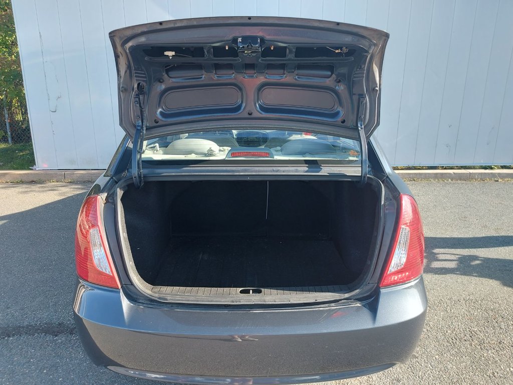 2010 Hyundai Accent in Antigonish, Nova Scotia - 63 - w1024h768px
