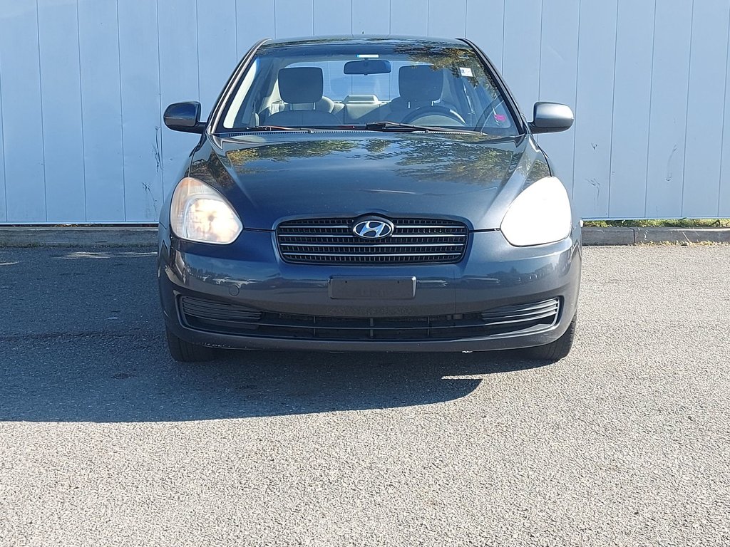 2010 Hyundai Accent in Antigonish, Nova Scotia - 9 - w1024h768px