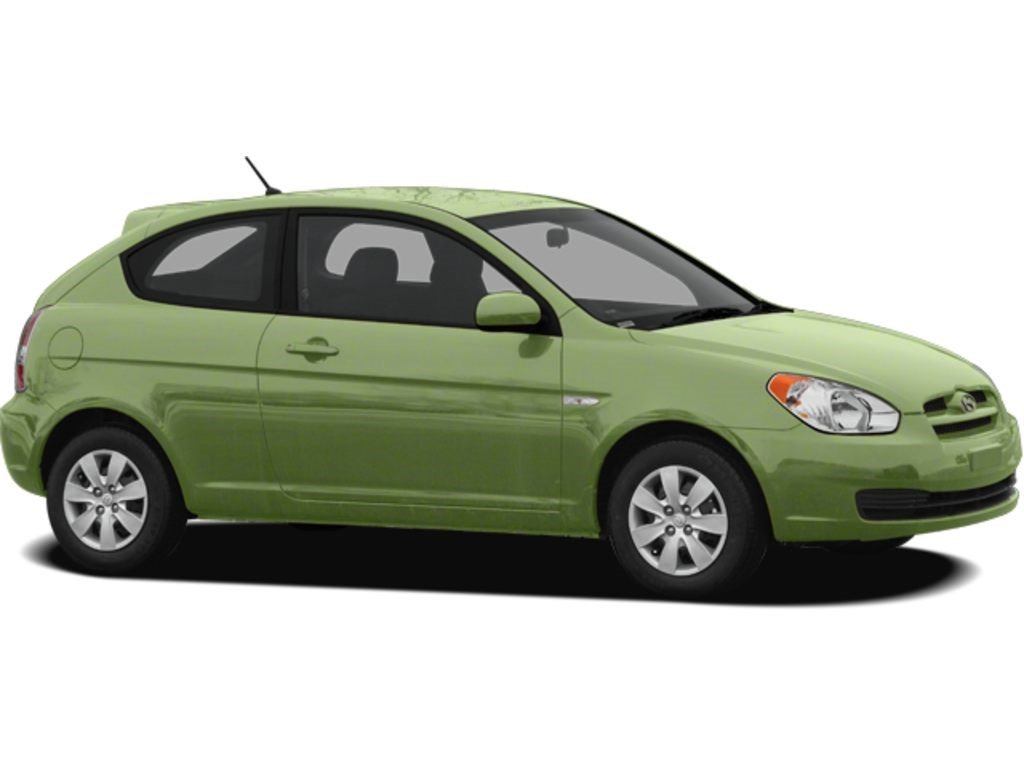 2010 Hyundai Accent in Antigonish, Nova Scotia - 1 - w1024h768px
