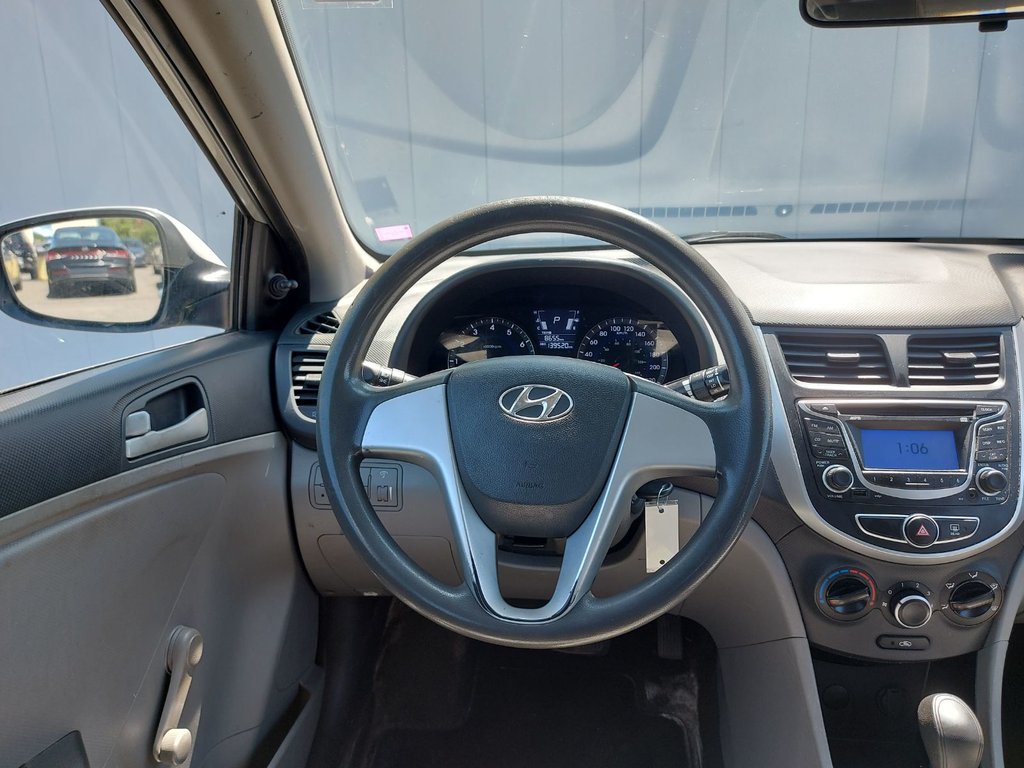 2013 Hyundai Accent in Antigonish, Nova Scotia - 59 - w1024h768px