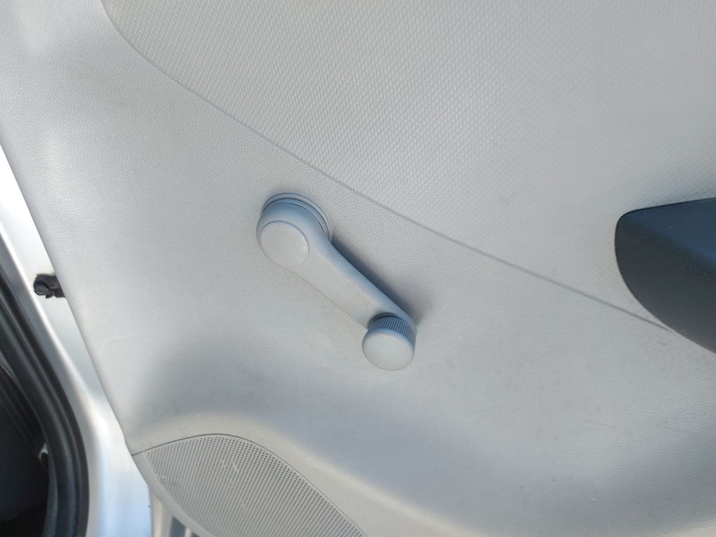 2013 Hyundai Accent in Antigonish, Nova Scotia - 47 - w1024h768px