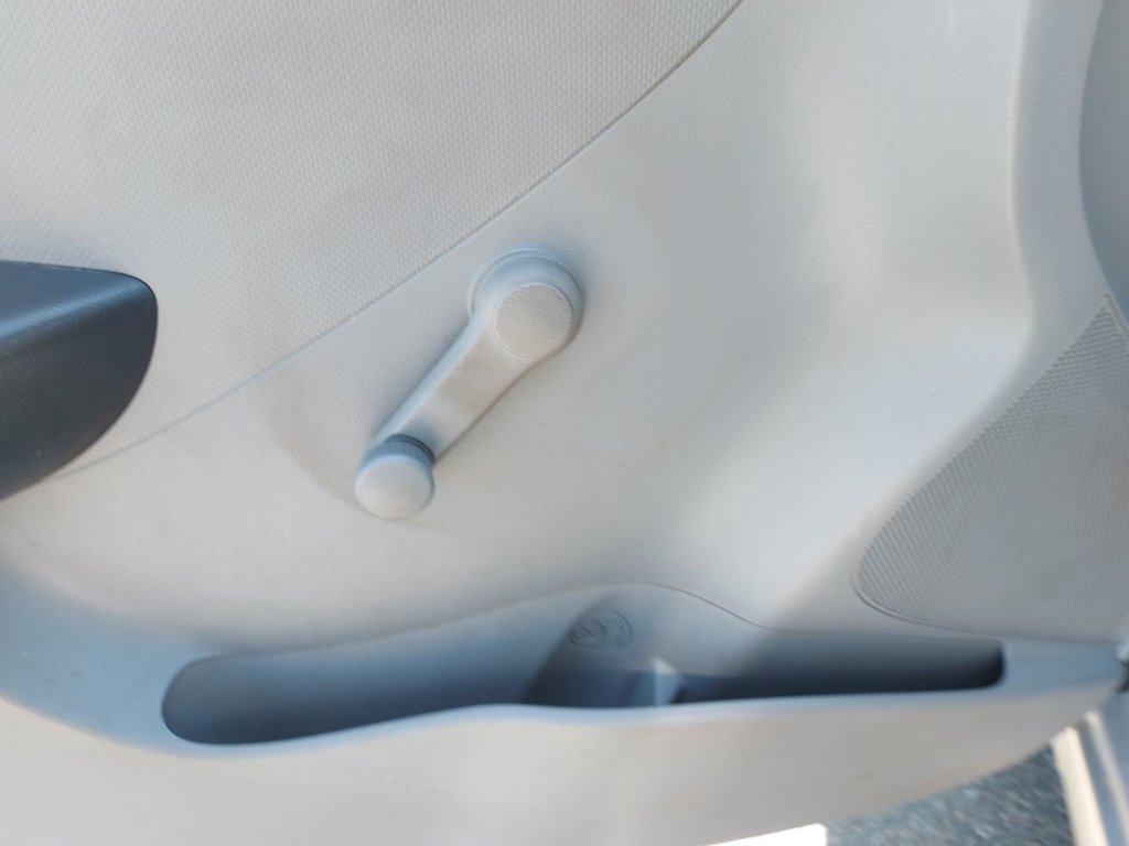 2013 Hyundai Accent in Antigonish, Nova Scotia - 35 - w1024h768px
