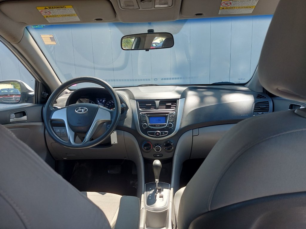 2013 Hyundai Accent in Antigonish, Nova Scotia - 61 - w1024h768px