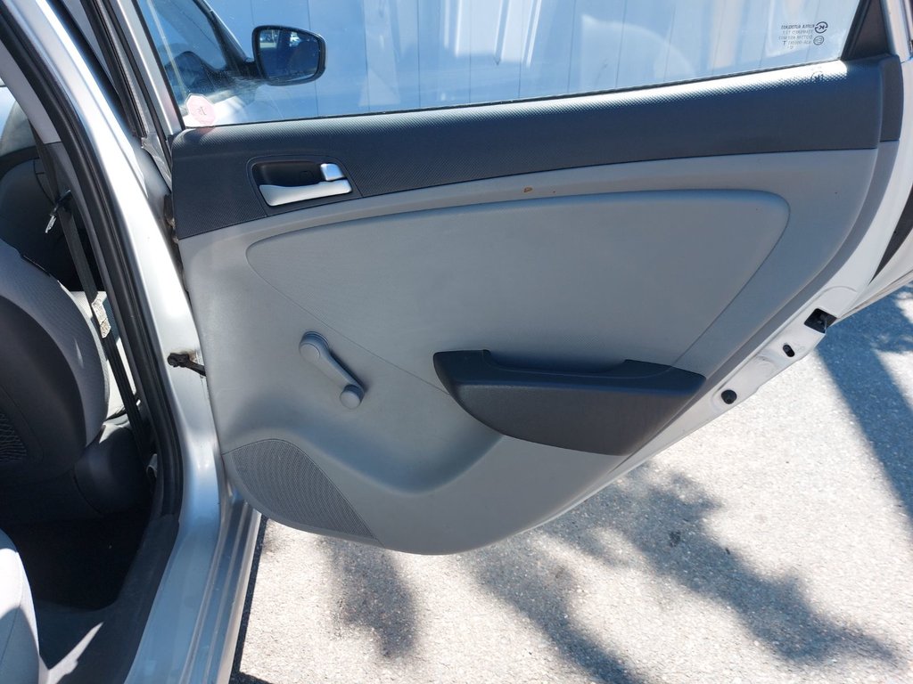 2013 Hyundai Accent in Antigonish, Nova Scotia - 48 - w1024h768px