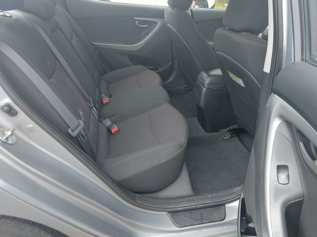 2016 Hyundai Elantra in Antigonish, Nova Scotia - 44 - w1024h768px