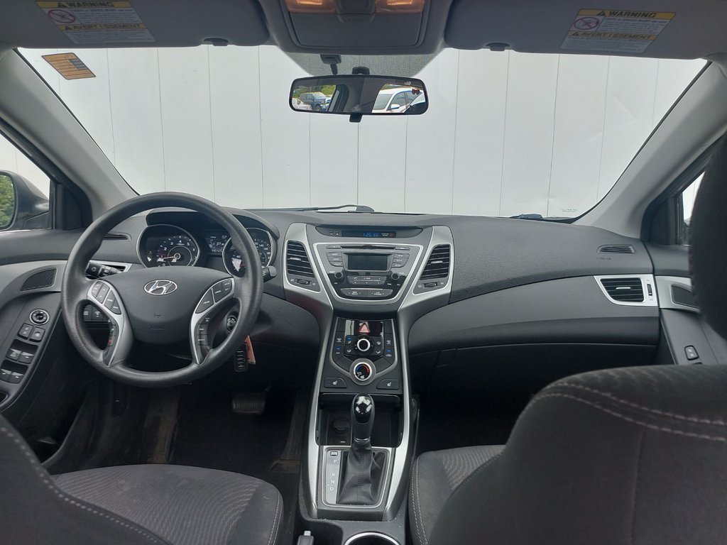 2016 Hyundai Elantra in Antigonish, Nova Scotia - 57 - w1024h768px