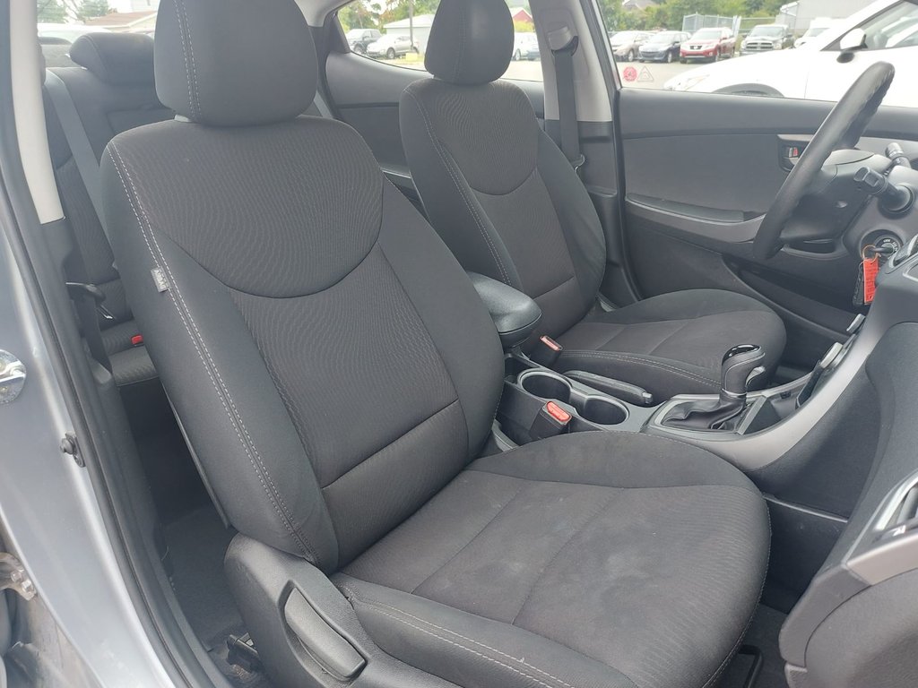 2016 Hyundai Elantra in Antigonish, Nova Scotia - 51 - w1024h768px