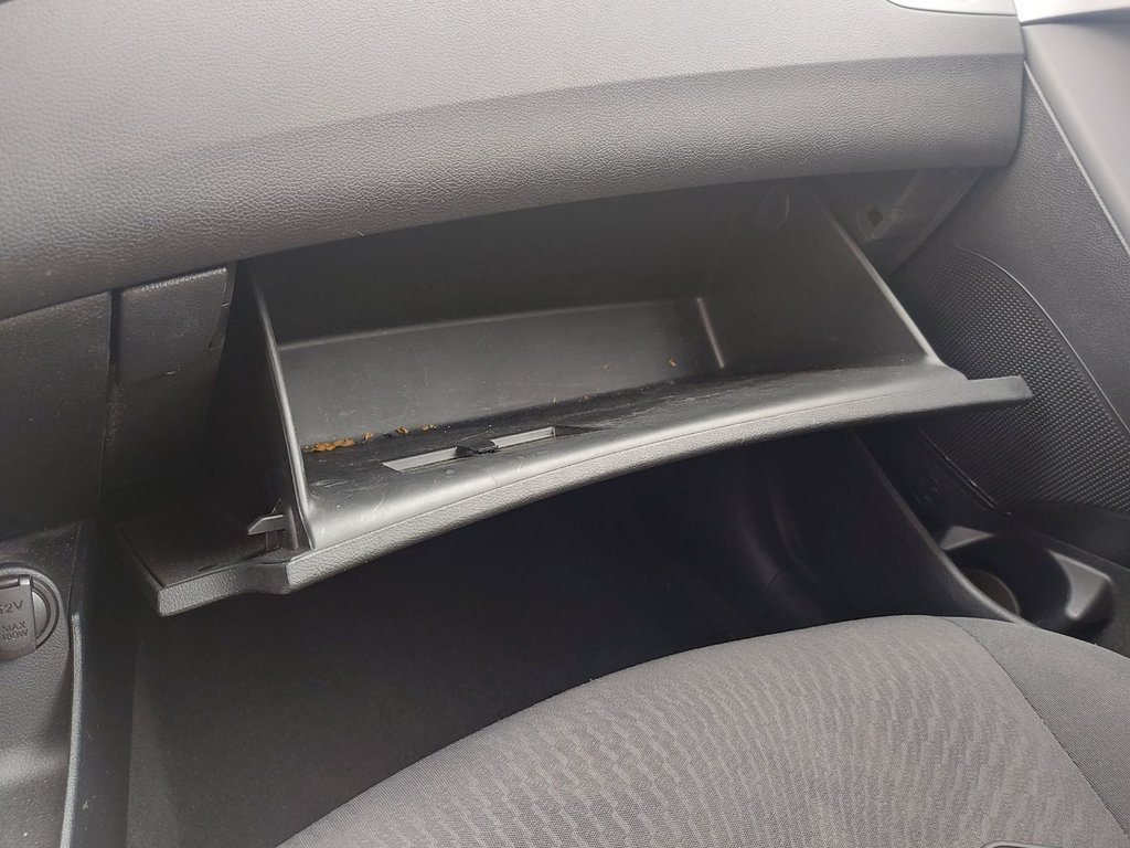 2016 Hyundai Elantra in Antigonish, Nova Scotia - 27 - w1024h768px