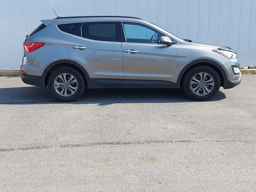 2015 Hyundai Santa Fe Sport in Antigonish, Nova Scotia - 2 - w1024h768px