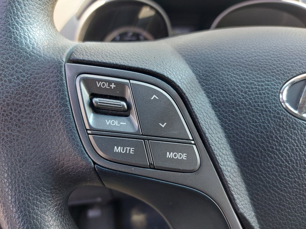 2015 Hyundai Santa Fe Sport in Antigonish, Nova Scotia - 13 - w1024h768px