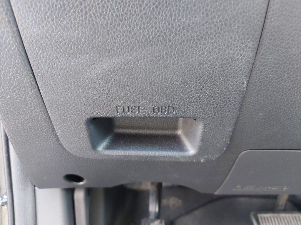 2015 Hyundai Santa Fe Sport in Antigonish, Nova Scotia - 19 - w1024h768px
