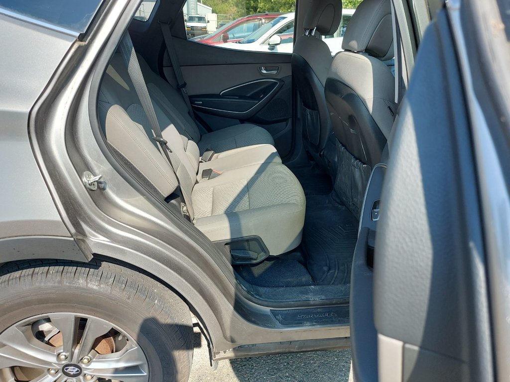 2015 Hyundai Santa Fe Sport in Antigonish, Nova Scotia - 44 - w1024h768px