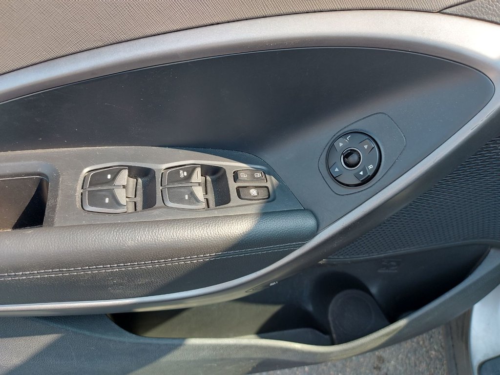 2015 Hyundai Santa Fe Sport in Antigonish, Nova Scotia - 34 - w1024h768px