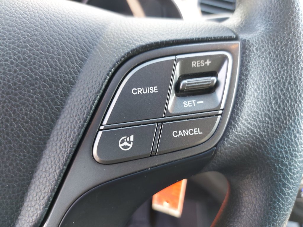 2015 Hyundai Santa Fe Sport in Antigonish, Nova Scotia - 15 - w1024h768px