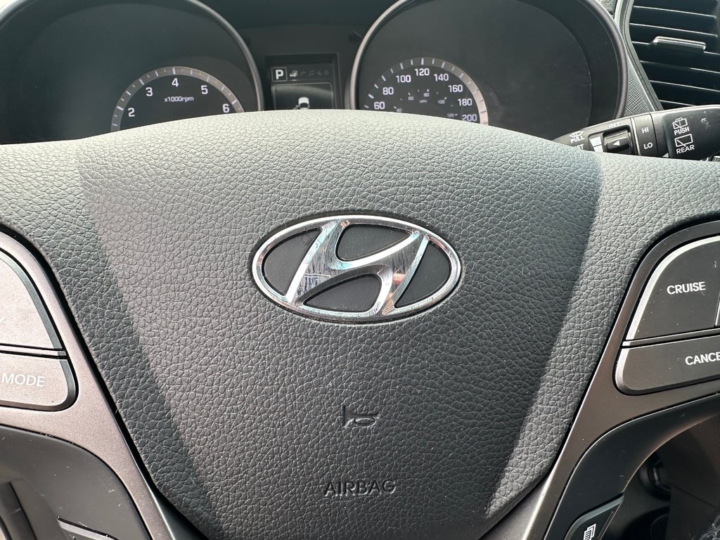 2017 Hyundai Santa Fe Sport LUXURY | SunRoof | Cam | USB | Bluetooth | Cruise in Saint John, New Brunswick - 16 - w1024h768px