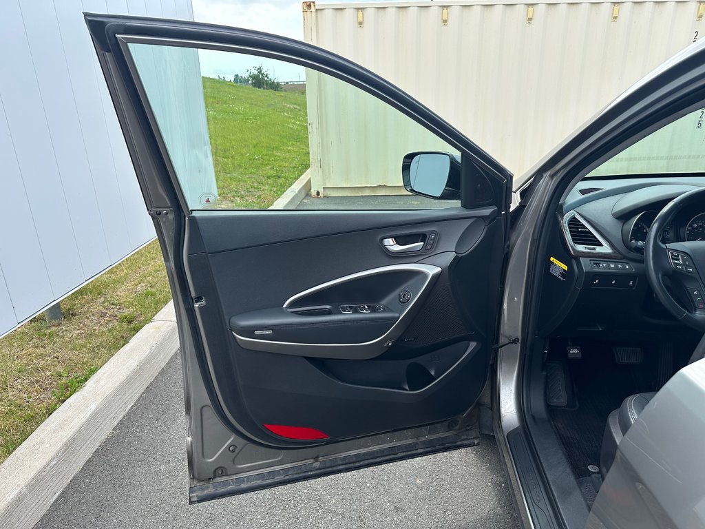 2017 Hyundai Santa Fe Sport LUXURY | SunRoof | Cam | USB | Bluetooth | Cruise in Saint John, New Brunswick - 10 - w1024h768px